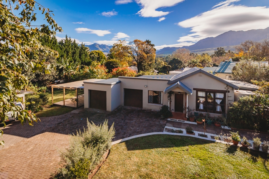 6 Bedroom Property for Sale in Heatherlands Western Cape